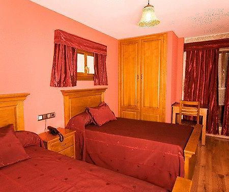 Hotel La Casa Grande Оренсе Номер фото